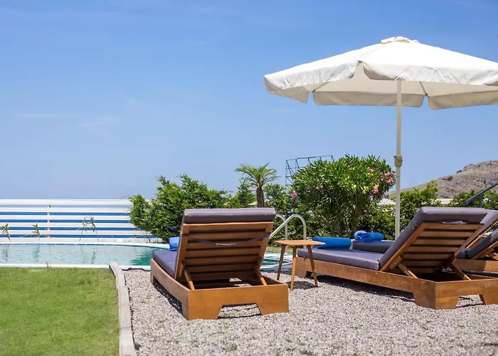 50 Shades Of Blue فيلة *