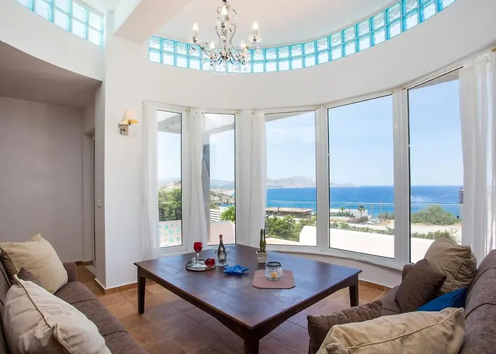 50 Shades Of Blue فيلة